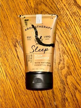 Bath & Body Works Aromatherapy black chamomile body scru